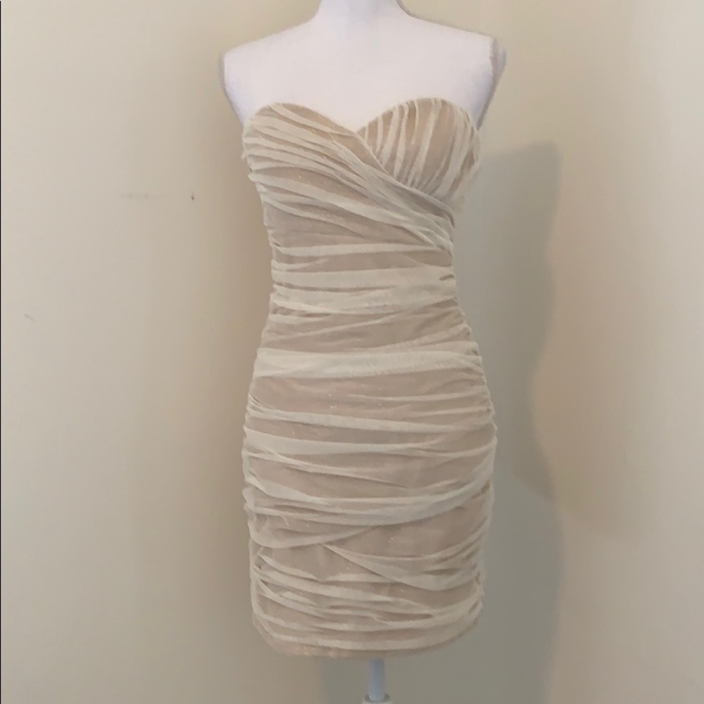 Champagne/Gold Sweetheart Strapless Dress!
